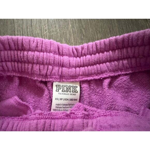 Victoria's Secret PINK Fuschia Cotton Ivy Fleece Lounge Sweat Shorts Purple XS - Picture 2 of 3